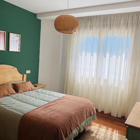 Tu Hogar En El Corazon De O Salnes Apartman Meaño Kültér fotó
